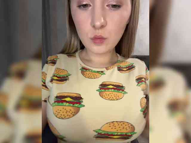 AlinaRay webcam