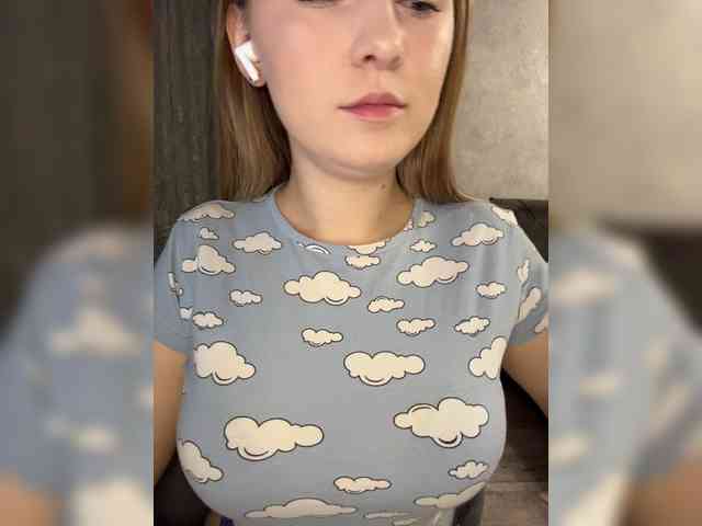 AlinaRay webcam