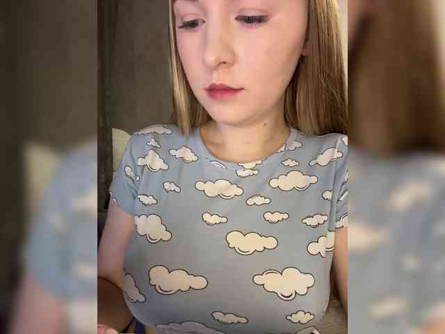 AlinaRay webcam