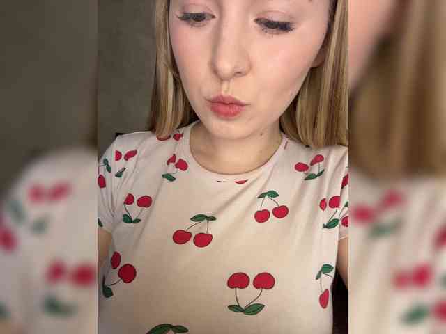 AlinaRay webcam