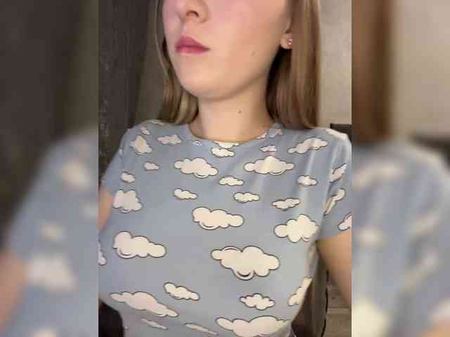 AlinaRay webcam