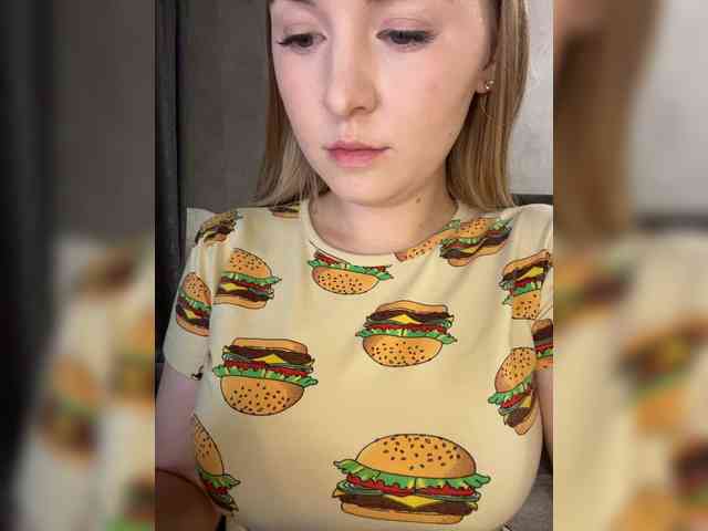 AlinaRay webcam