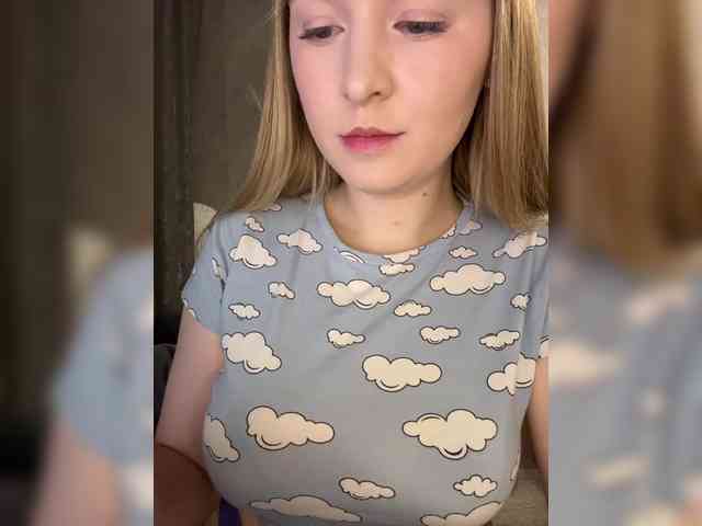AlinaRay webcam