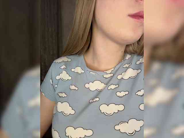 AlinaRay webcam