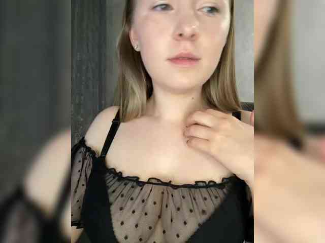 AlinaRay webcam