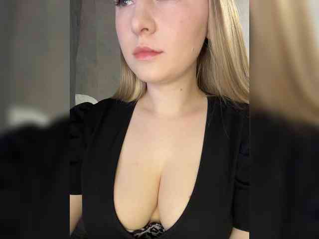 AlinaRay webcam