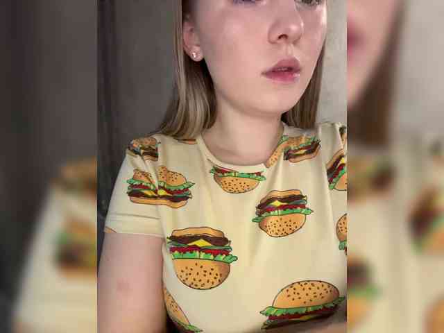 AlinaRay webcam
