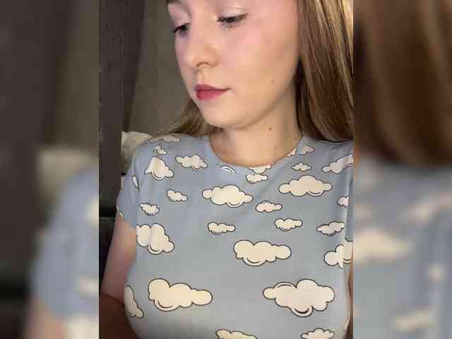 AlinaRay webcam