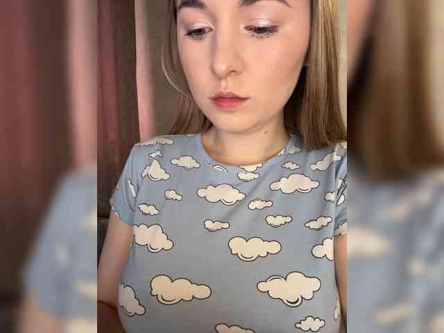 AlinaRay webcam