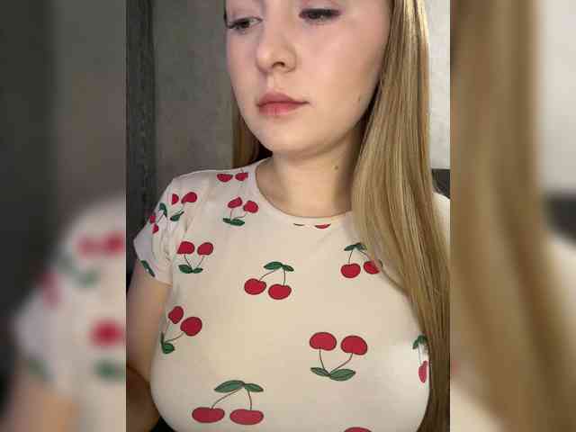 AlinaRay webcam