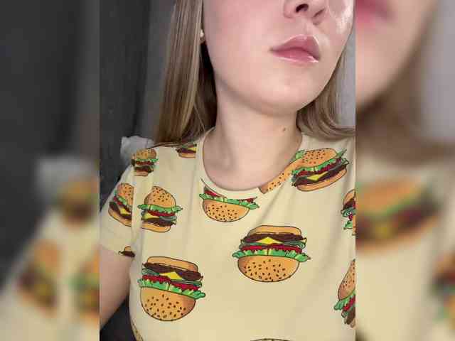 AlinaRay webcam