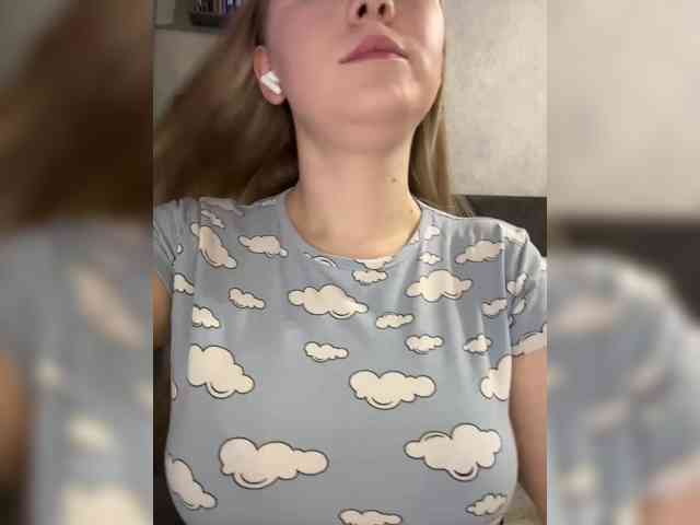 Модель: AlinaRay