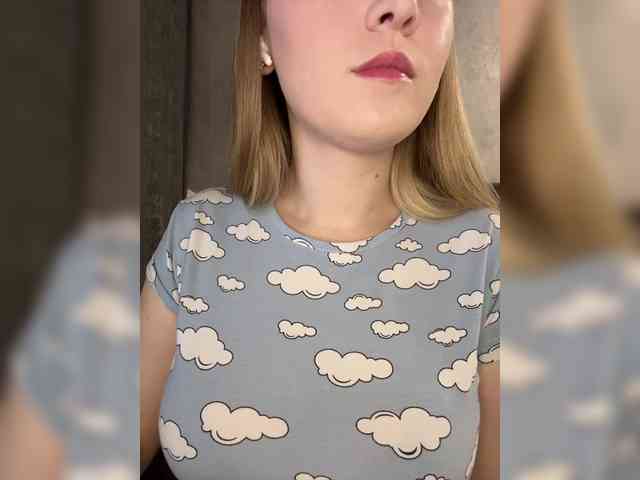 AlinaRay webcam