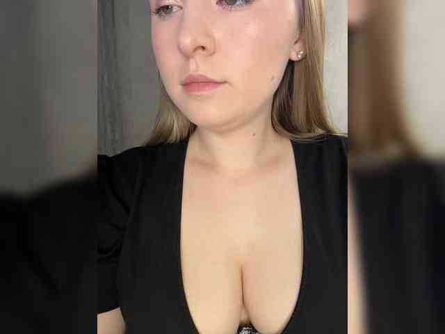 AlinaRay webcam