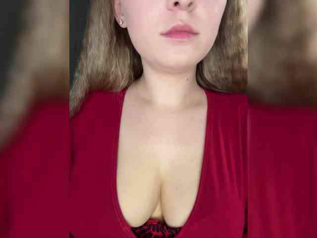 AlinaRay webcam