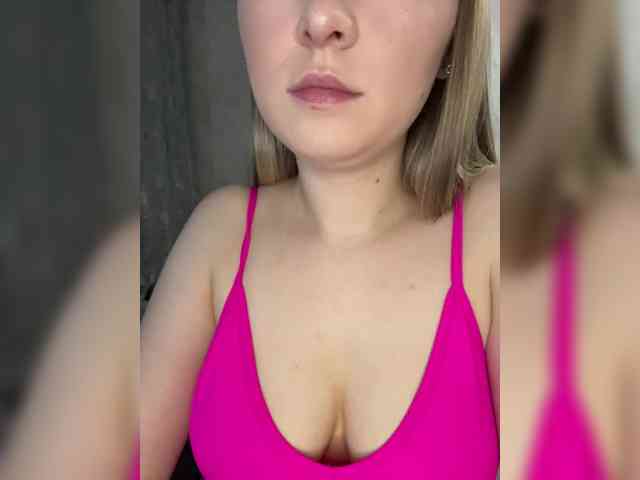 AlinaRay webcam