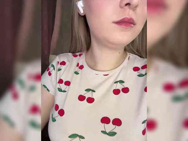 AlinaRay webcam