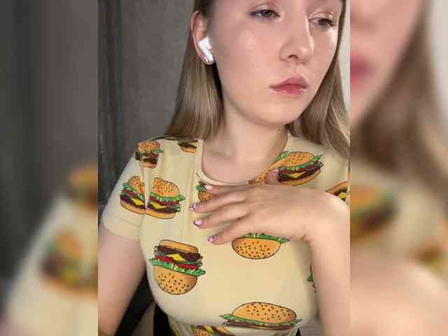 AlinaRay webcam
