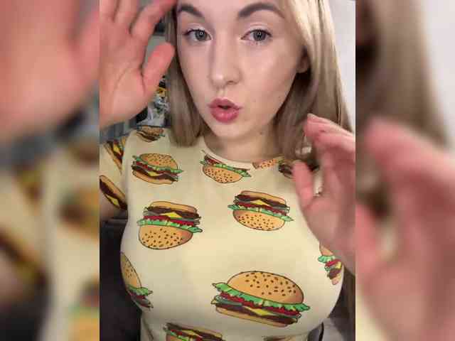 AlinaRay webcam