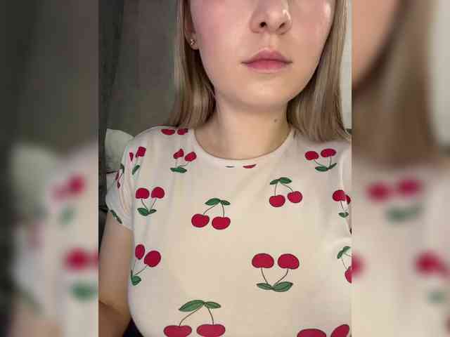 AlinaRay webcam