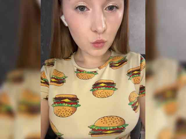 AlinaRay webcam