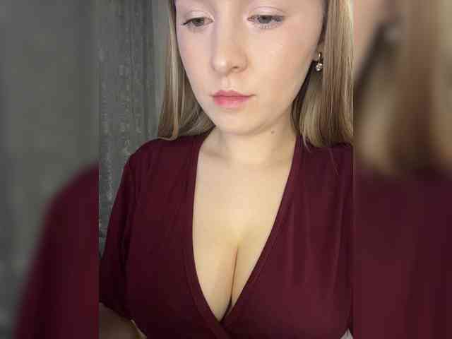 AlinaRay webcam