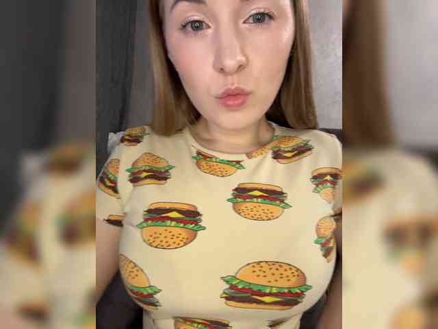 AlinaRay webcam