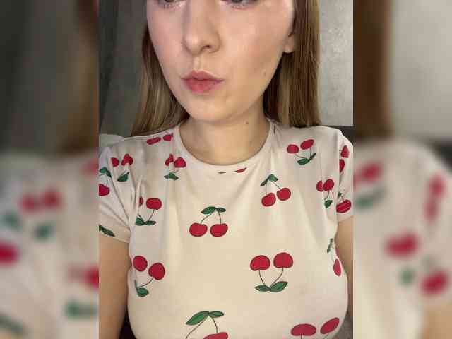AlinaRay webcam