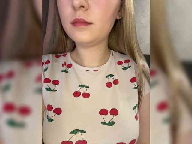 AlinaRay webcam