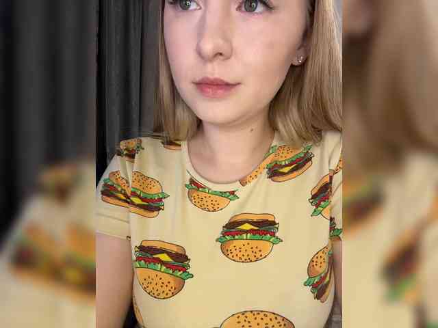 AlinaRay webcam