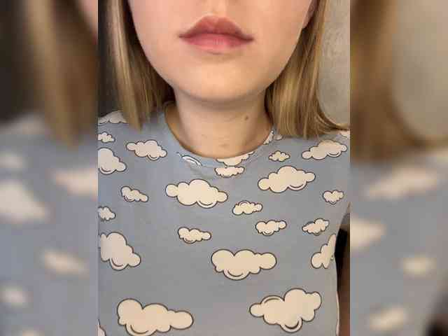 AlinaRay webcam
