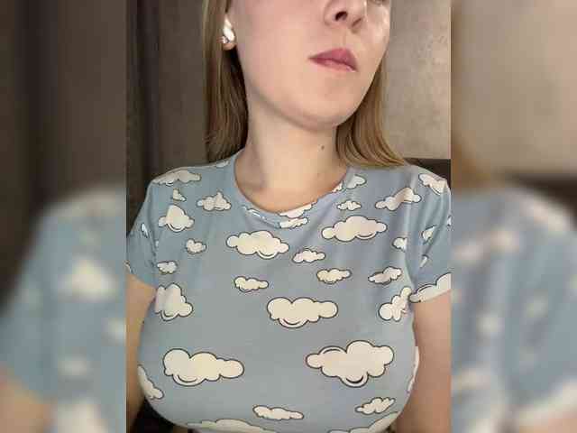 AlinaRay webcam
