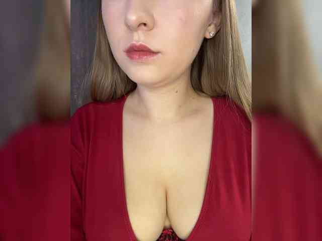 AlinaRay webcam