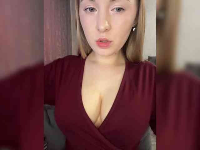 AlinaRay webcam