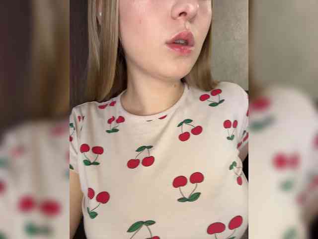 Model: AlinaRay