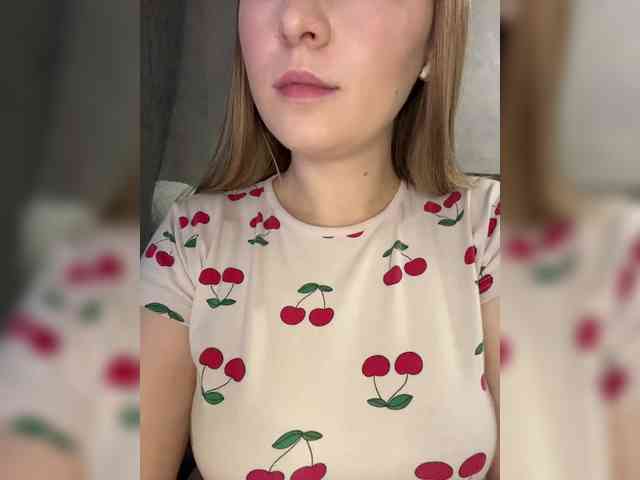 AlinaRay webcam