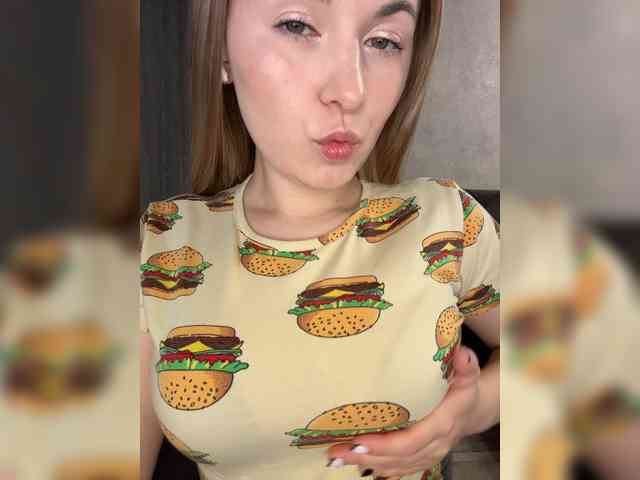 AlinaRay webcam