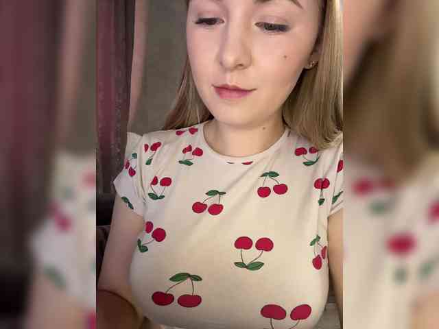 AlinaRay webcam