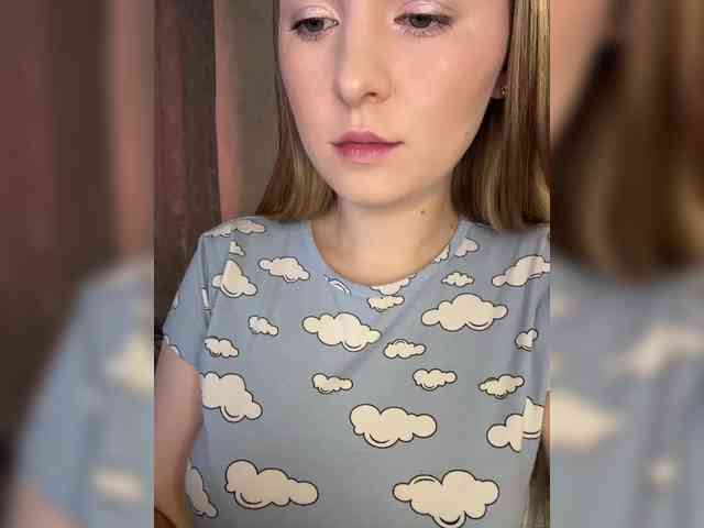 AlinaRay webcam