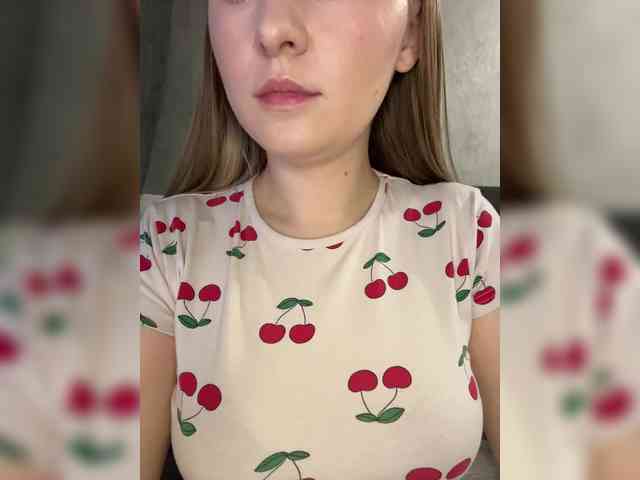 AlinaRay webcam