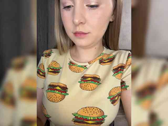 AlinaRay webcam