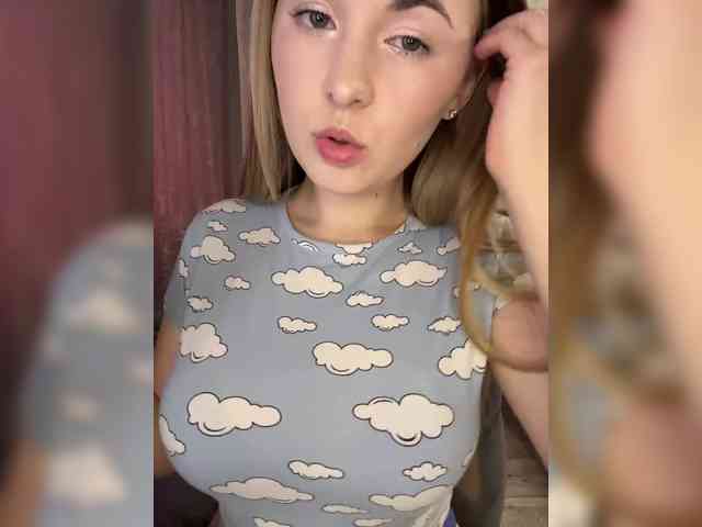 AlinaRay webcam