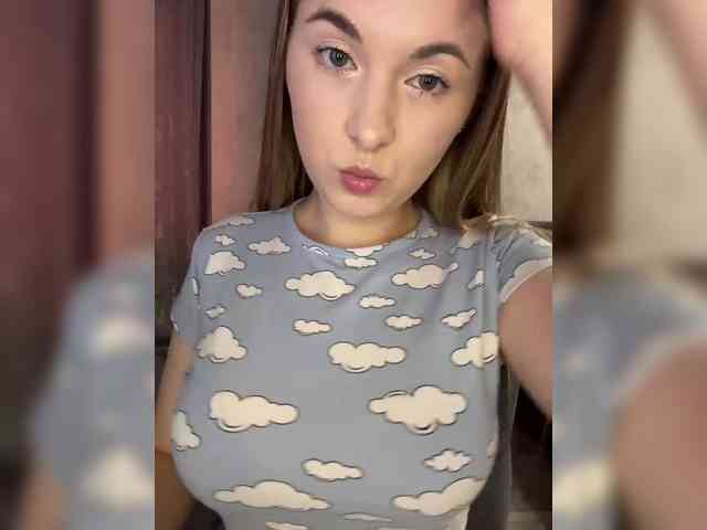 -Dirty-Bitch Sex Cam Show