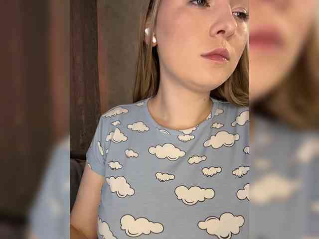 AlinaRay webcam