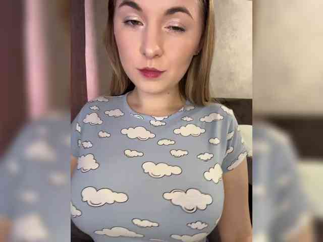 AlinaRay webcam