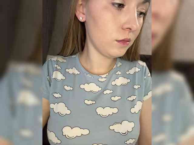AlinaRay webcam