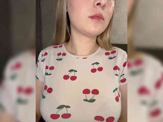 AlinaRay webcam