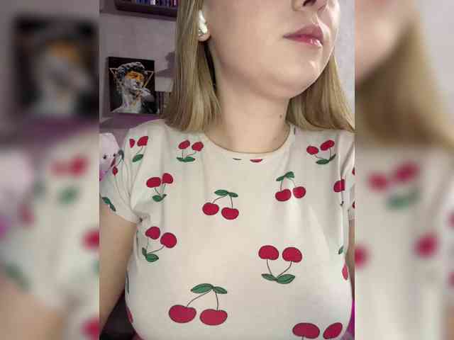 AlinaRay webcam
