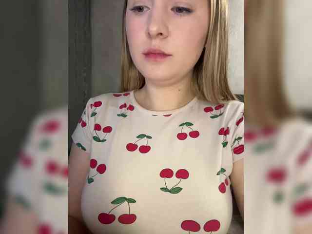 AlinaRay webcam