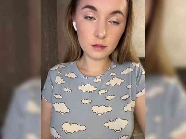 AlinaRay webcam